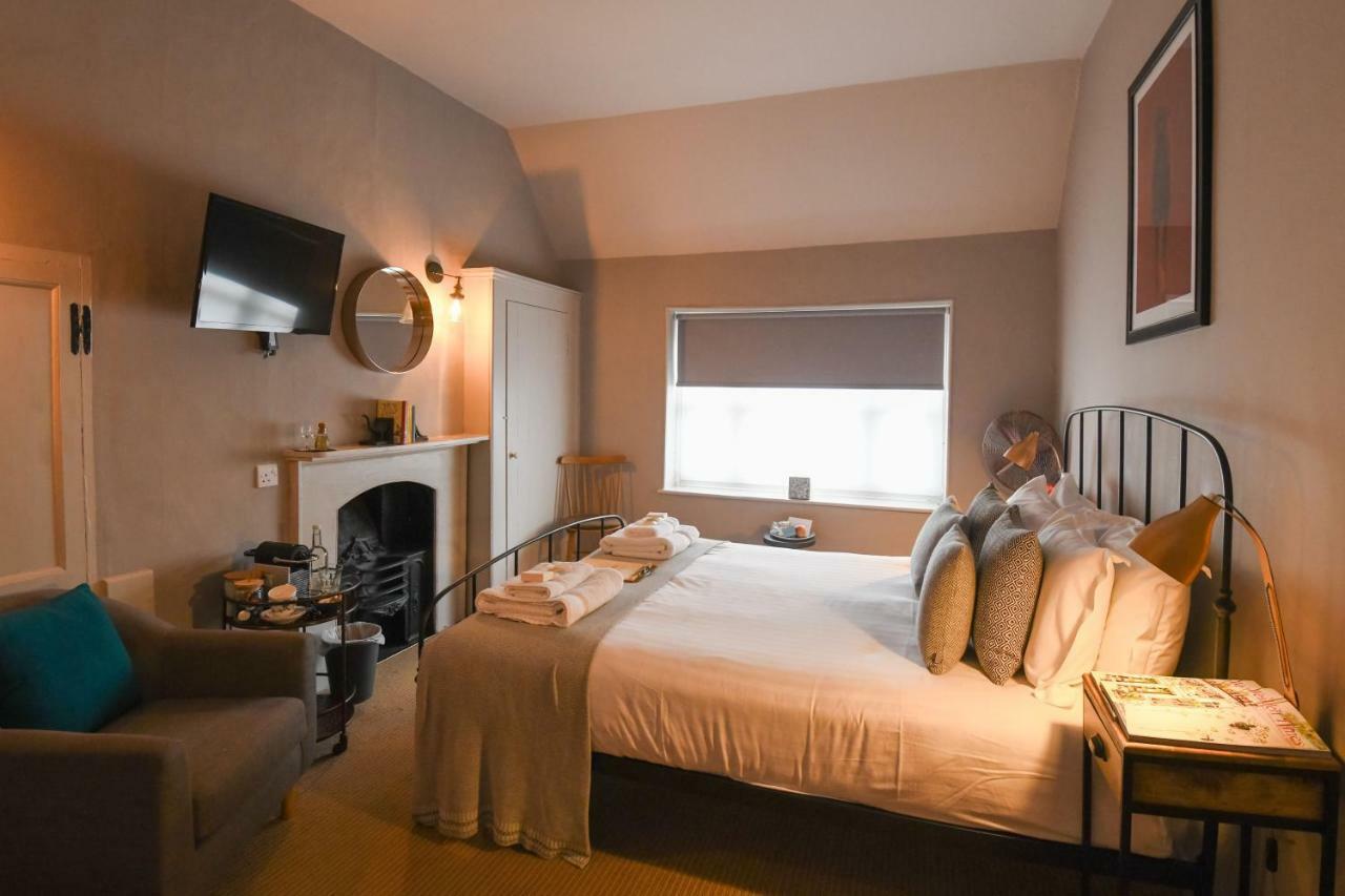 The Wife Of Bath Restaurant With Rooms Ashford  Bagian luar foto